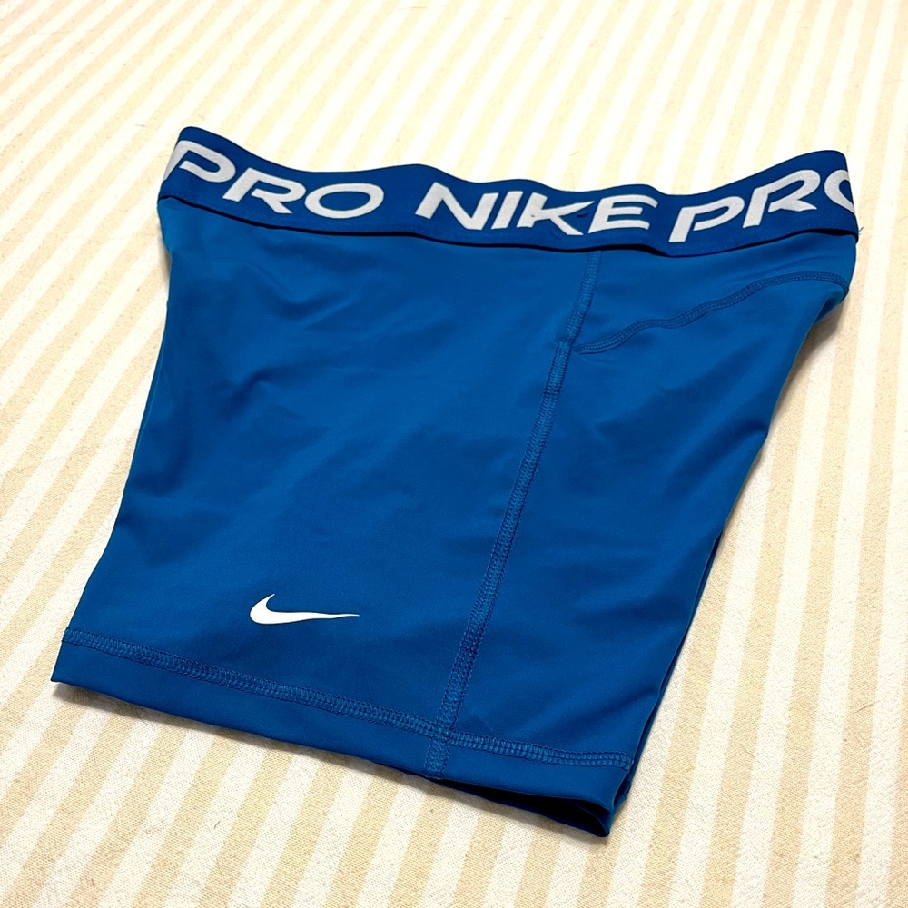 Nike Pro Compression Shorts 💙